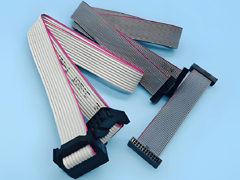 تجميعات FFC مع موصل IDC